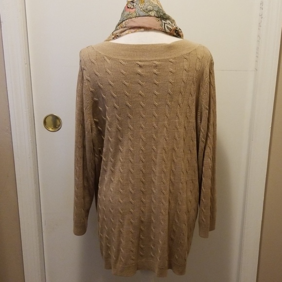 Avenue Ladies Sweater! Like New! - Picture 3 of 8